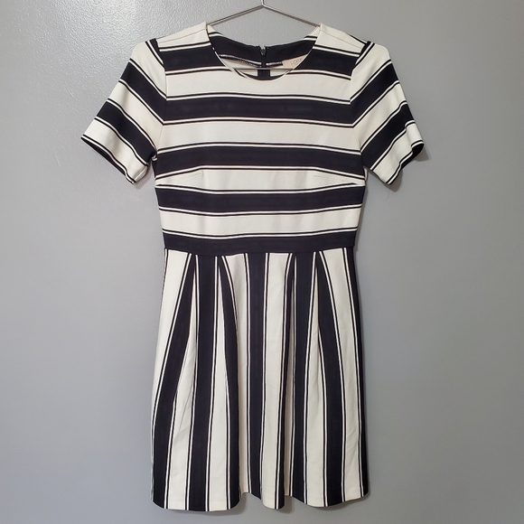 LOFT Black and White Striped Dress Womens Size 4P - Picture 1 of 7